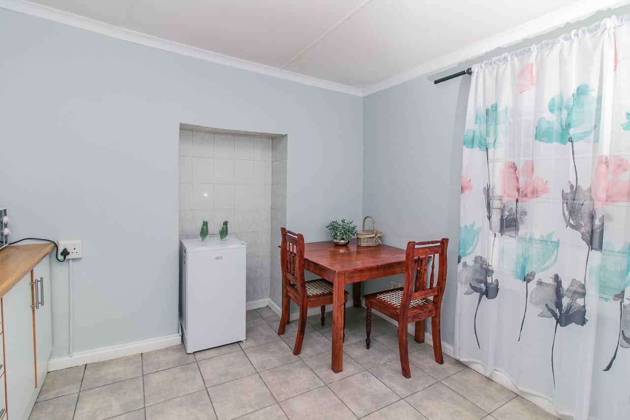 @Karoo Guesthouse Graaff Reinet Luaran gambar